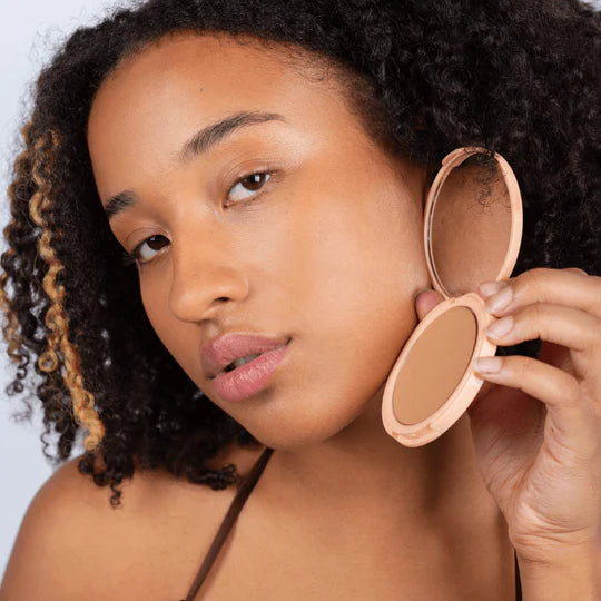 Poudre matifiante SPF15 infusée de soin - 03 Amande douce